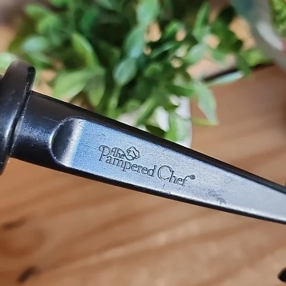 Pampered Chef Kitchen Helper Set - Picture 5 of 8